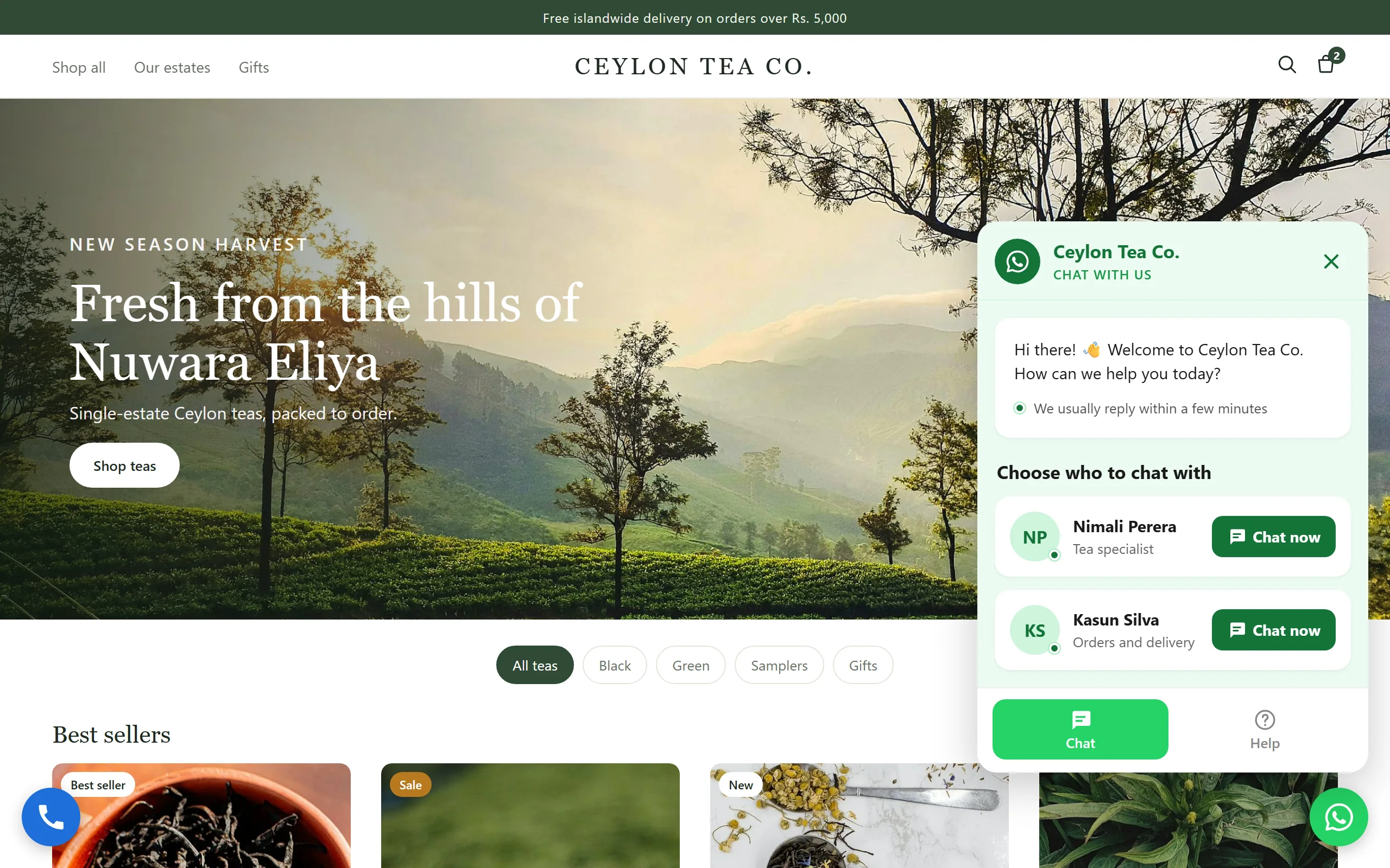 The tea store on a desktop screen with the ReachMe chat popup open in the bottom-right corner.